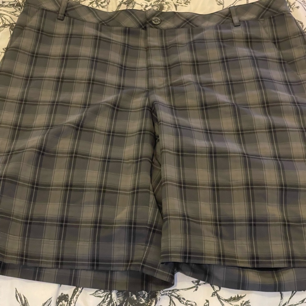 Sunice 36 Plaid‎ Black/Grey Shorts